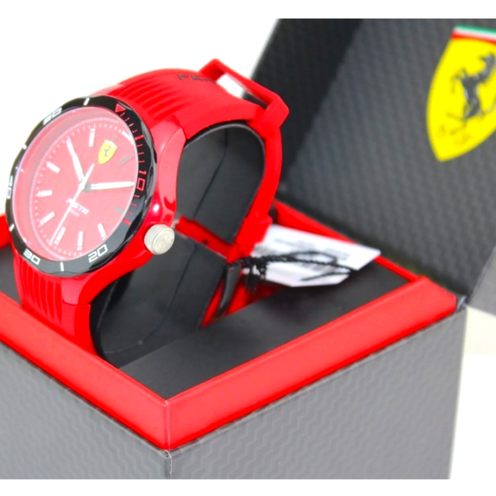 BRAND NEW PISTA BLACK FERRARI SILCONE WATCH ⌚️ ♥️ - Picture 1 of 3